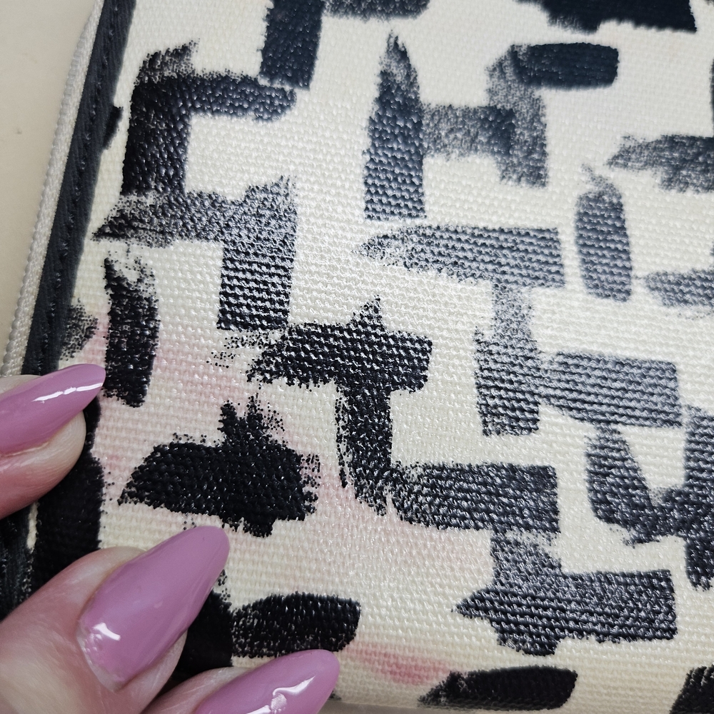 Fossil Black and White Patterned Wallet - Picture 10 of 10